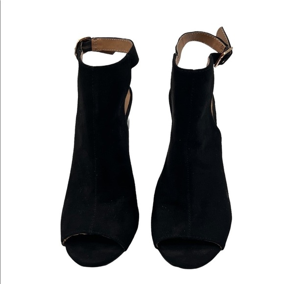 Lulu's Black Suede Peep Toe Ankle Strap Block Heeled Sandals Size 6 Women’s - Picture 3 of 8